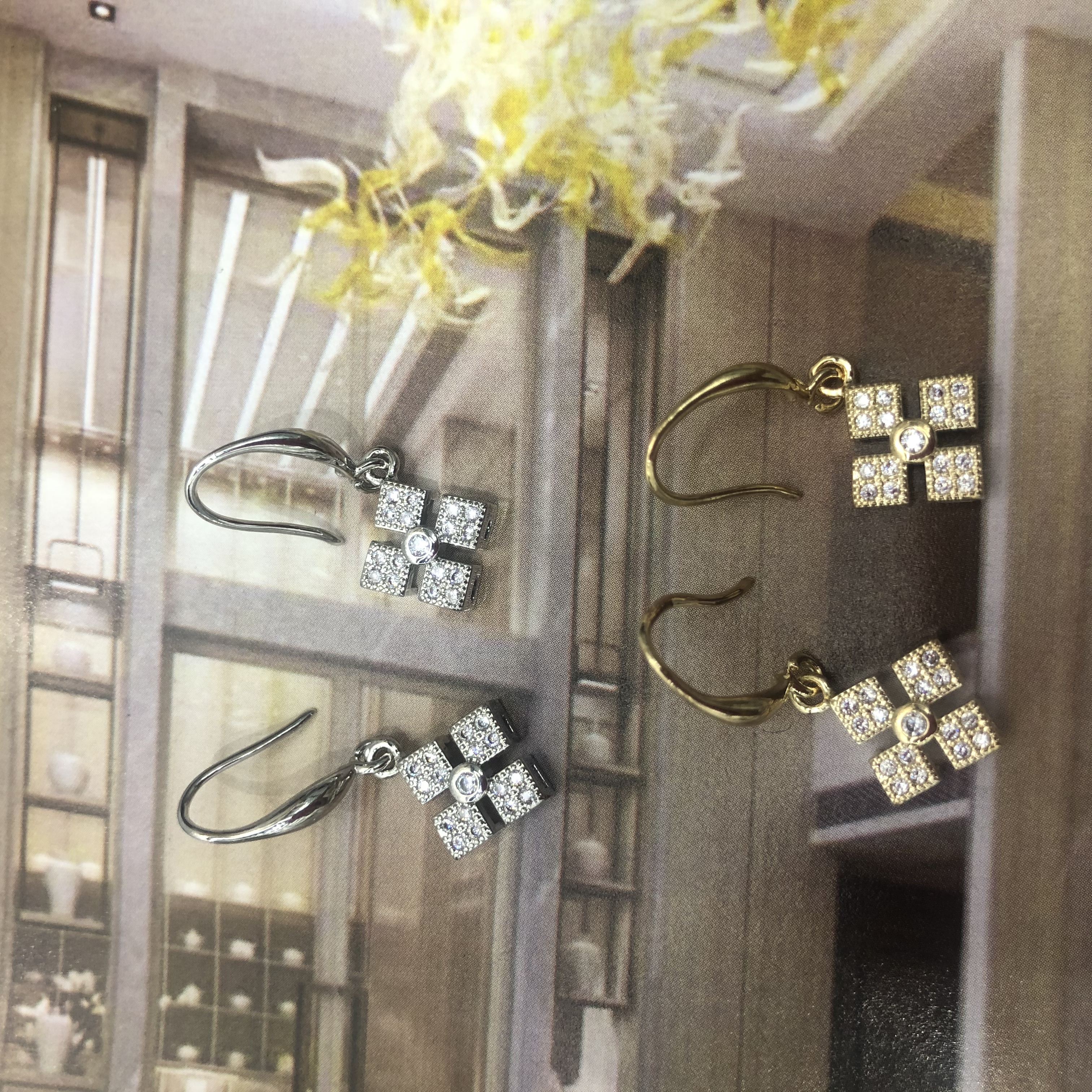 Alta atmósfera moda tendencia de lujo mujer earloop earring earloop details Picture