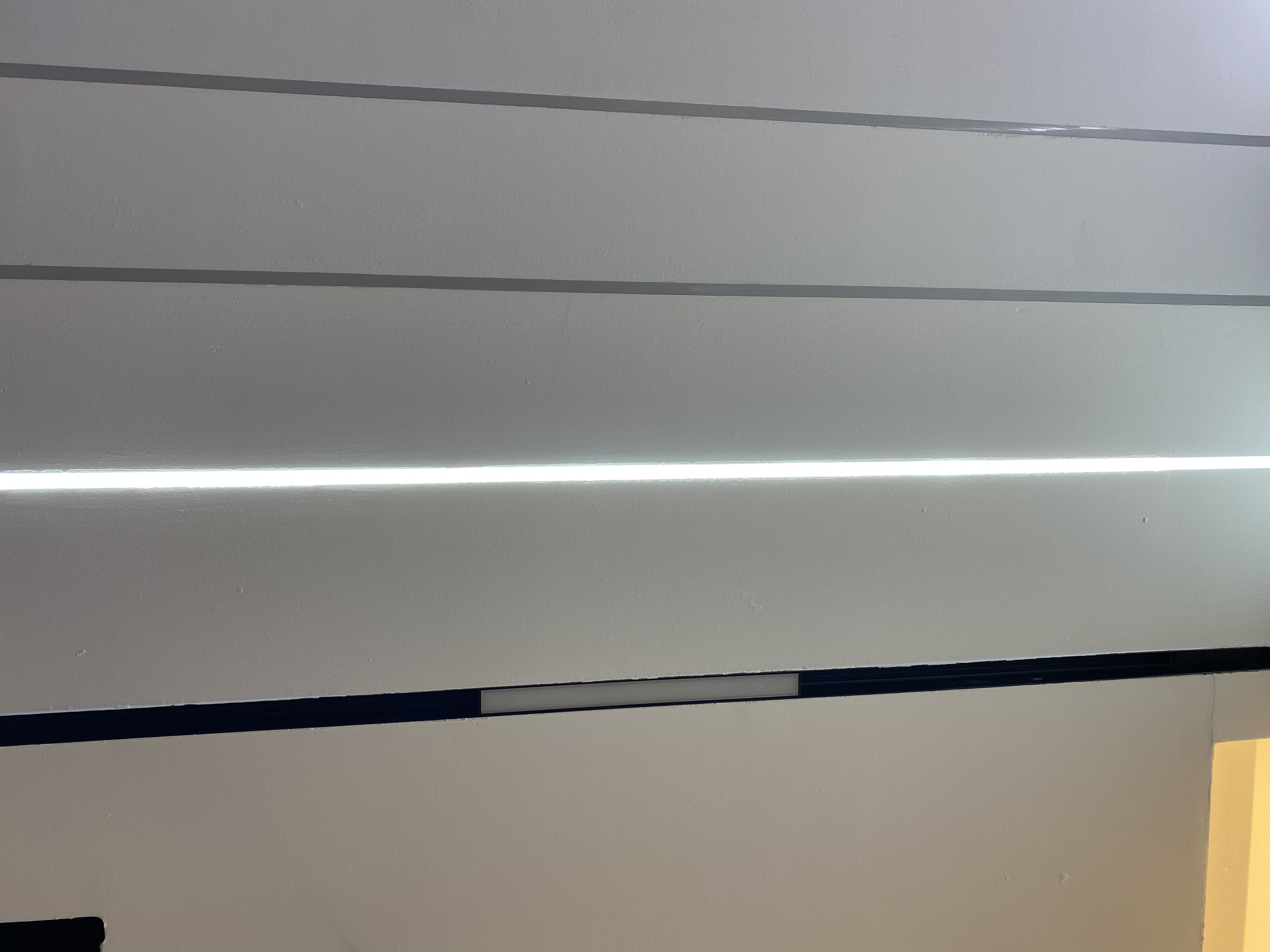 Opple floodlight without main light