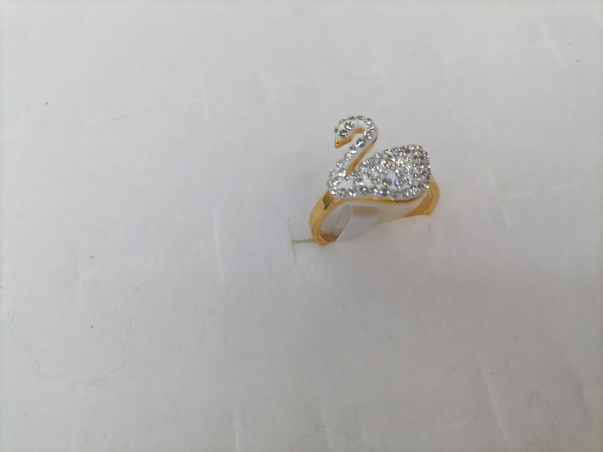 Titanium steel golden swan ring with diamonds detail image 3