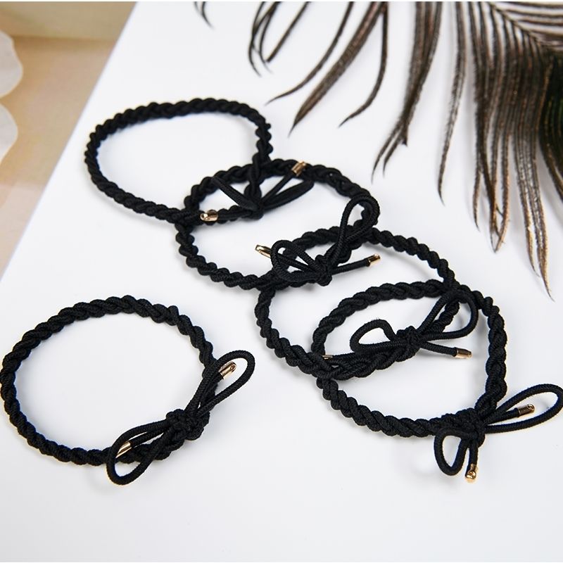 The new spring series features simple bow ties, high-elasticity braids, thick hair bands that are durable and do not tighten the hair, as well as rubber bands, hair ties and headbands detail image 4
