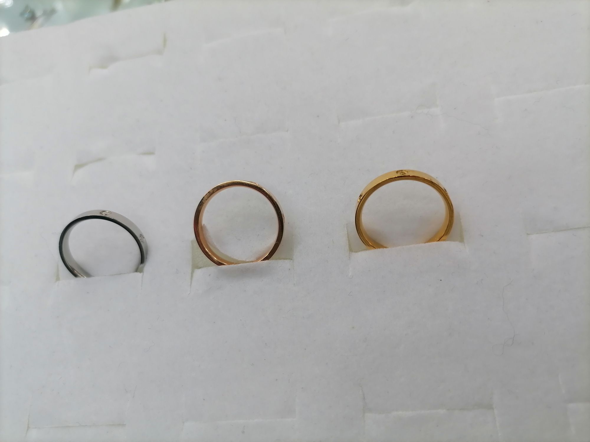 Titanium steel circular 0 ring, available in gold, silver and rose gold Specification image
