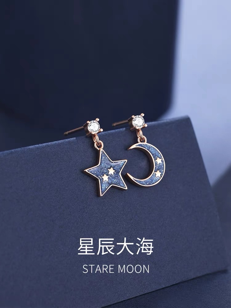Star Moon Pure silver stud earrings for women, 2022 New trendy 2021 earrings, niche design sense, high-end birthday gift