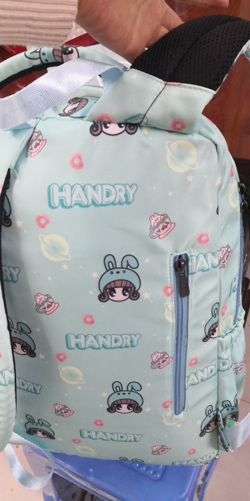 学生书包/双肩背包白底实物图