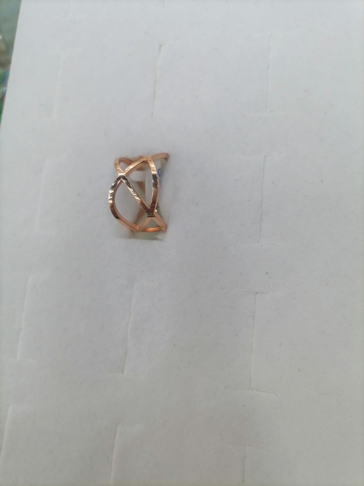 Titanium steel rose gold fan-shaped opening ring Specification image