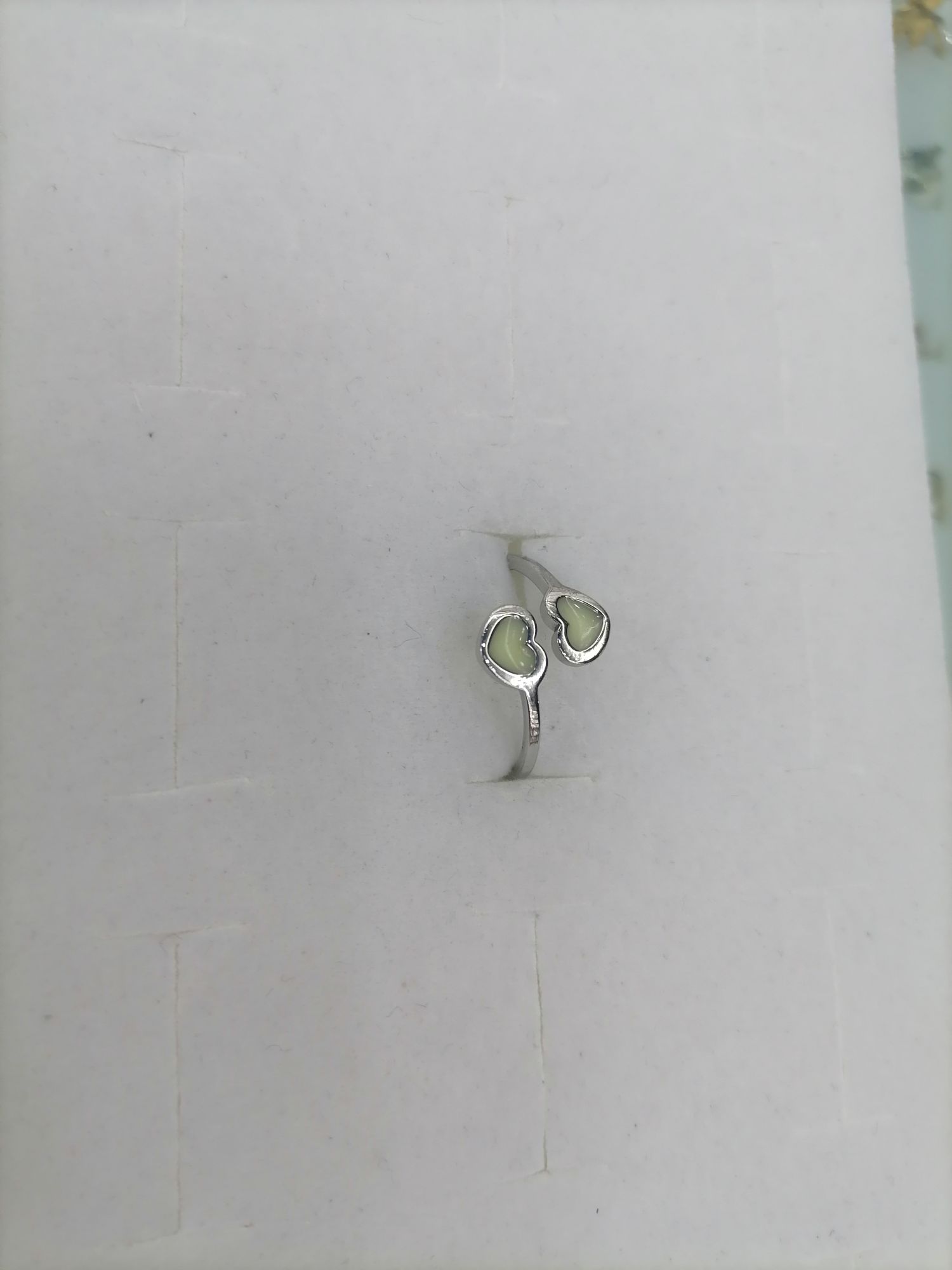 Titanium steel silver oil-dripping heart-shaped open ring with two hearts Specification image