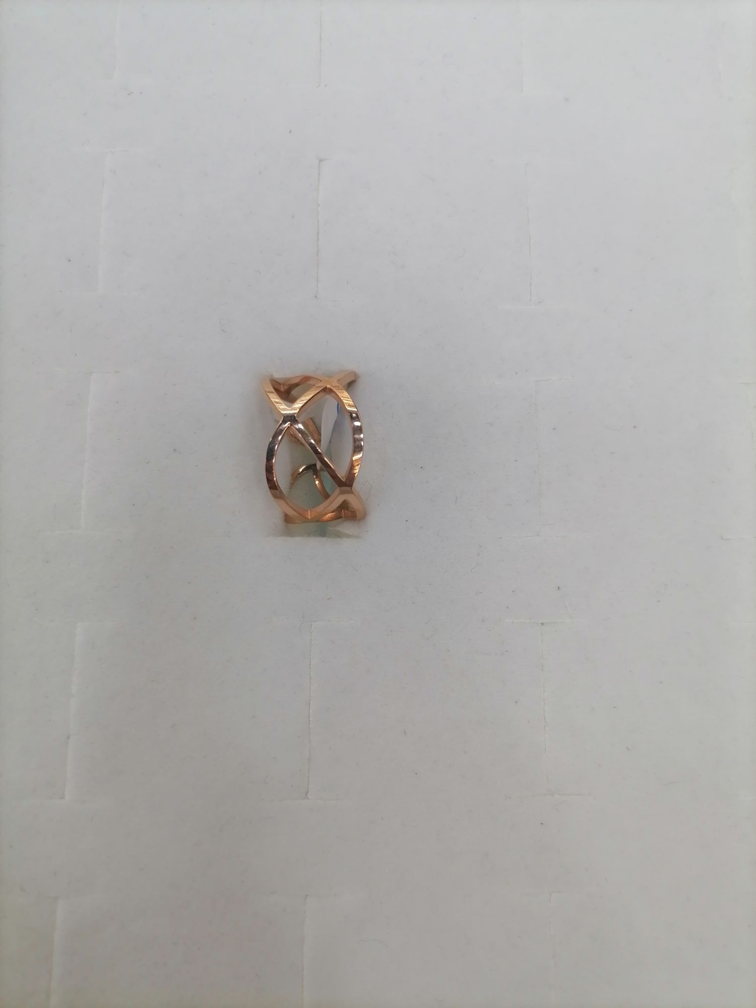 Titanium steel rose gold fan-shaped opening ring