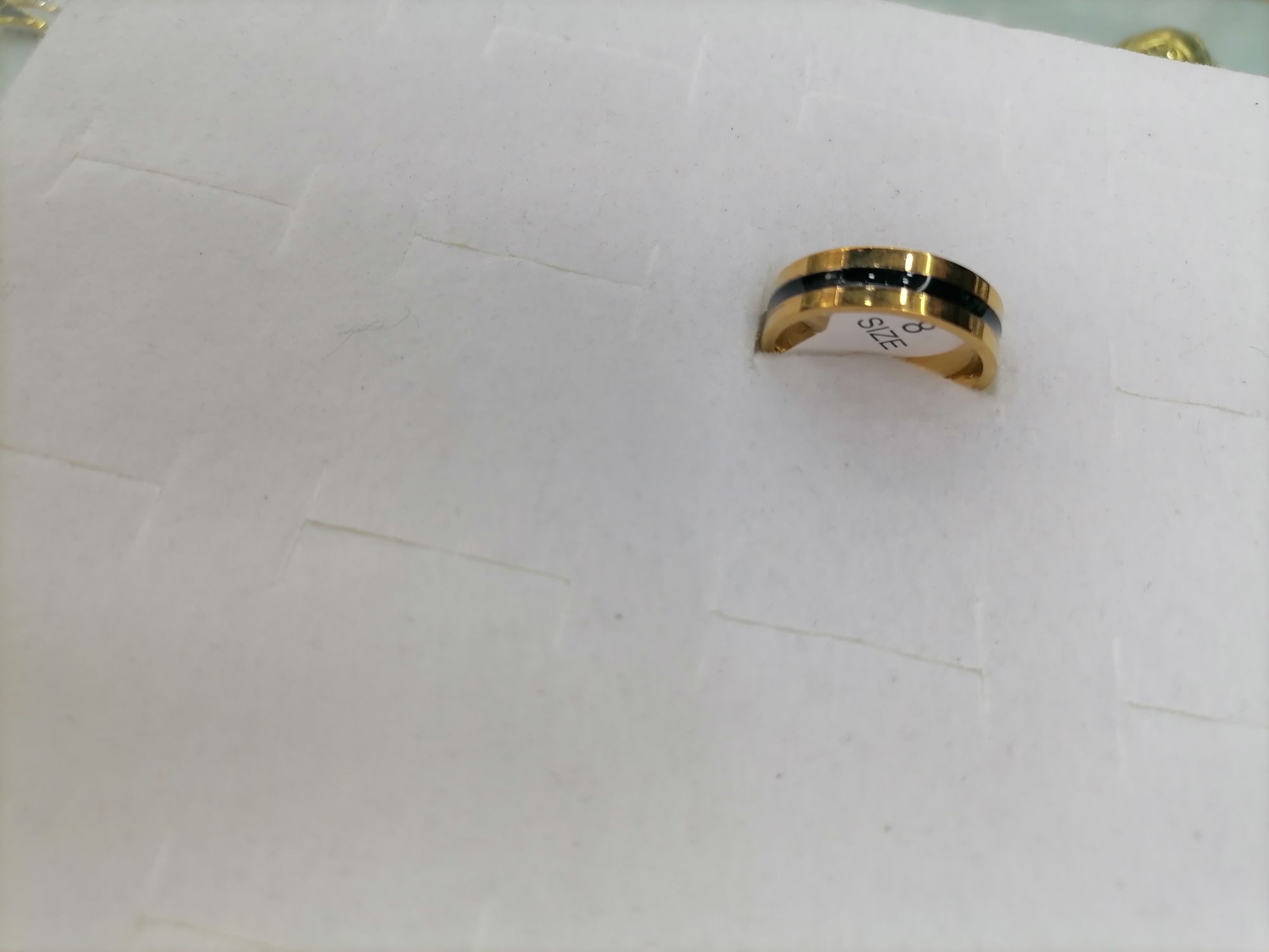 The titanium steel gold oil-dripping ring is wide details Picture