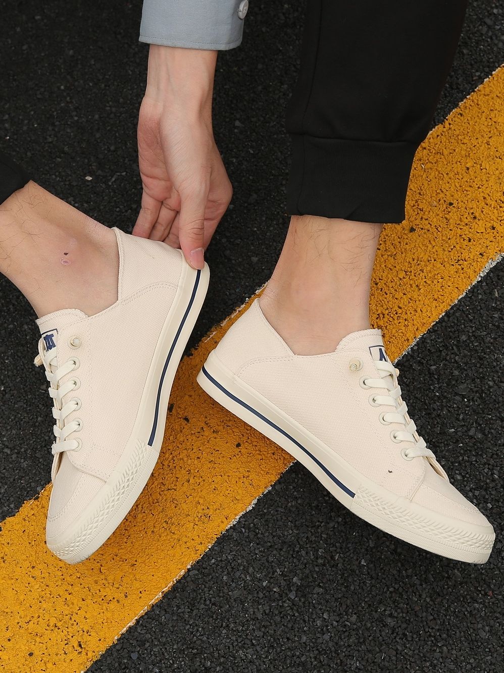 Renben men's canvas shoes, men's lace-free low-top two-wear men's casual shoes, 2022 new style board shoes details Picture