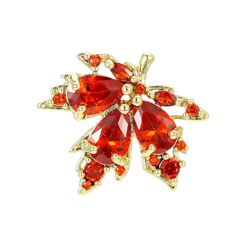 Autumn maple leaf retro small brooch, elegant and stylish, anti-exposure clasp, creative and individual small collar pin, simple and fashionable accessory detail image 5