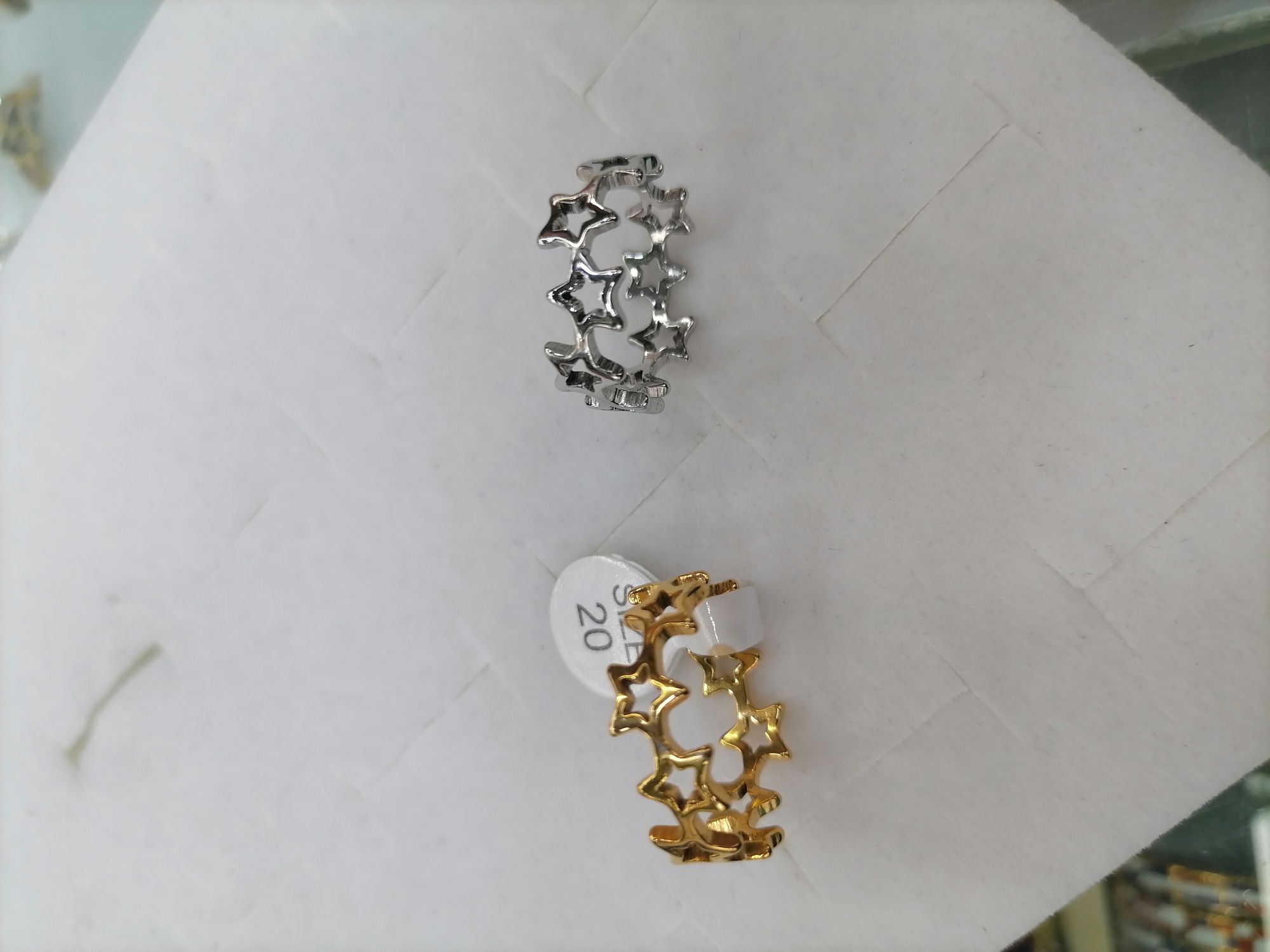 Titanium steel hollowed-out star ⭐️ ring, gold, silver