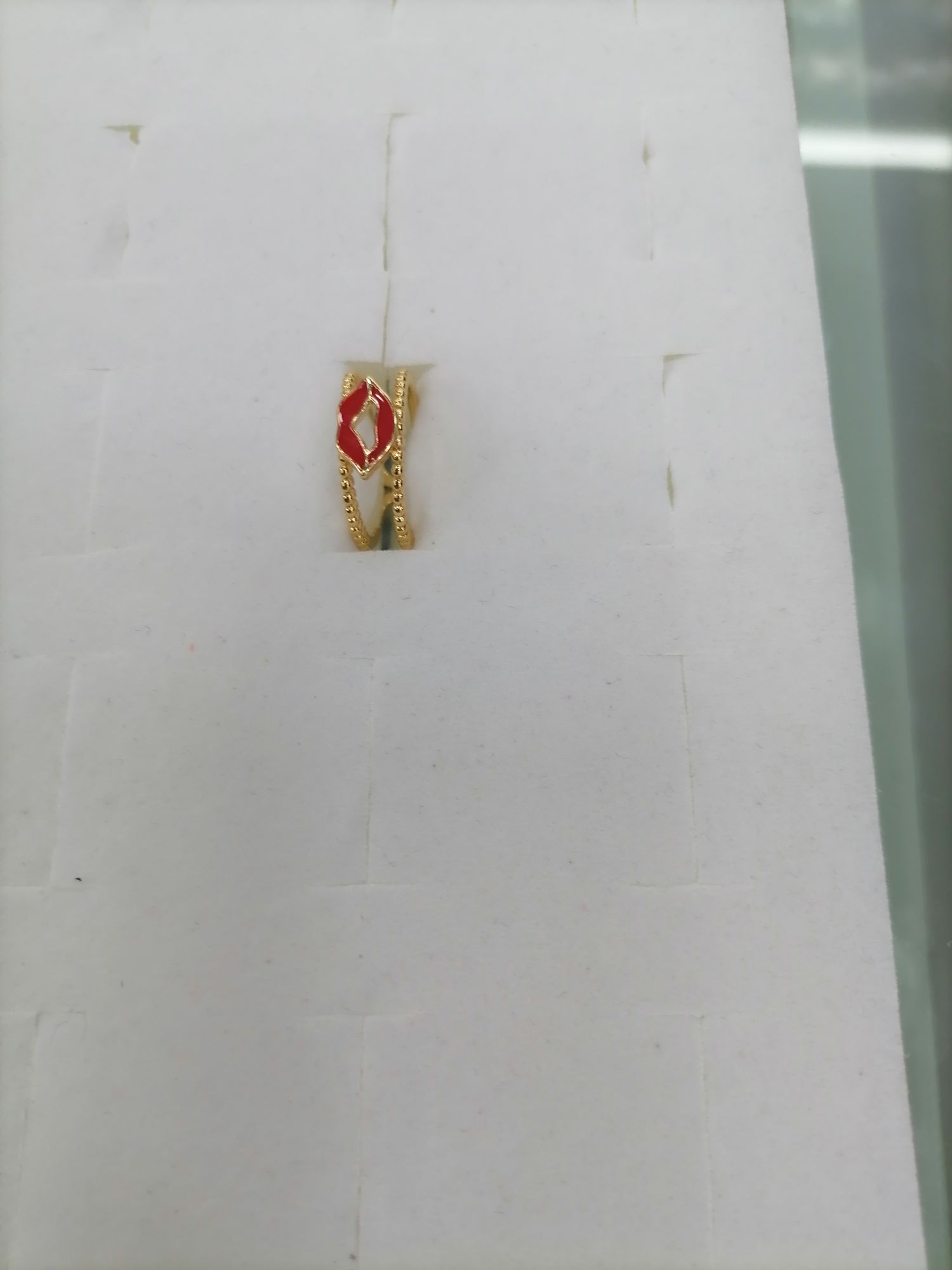 Titanium steel gold double-layer round bead design, oil-dripping red lip ring detail image 2