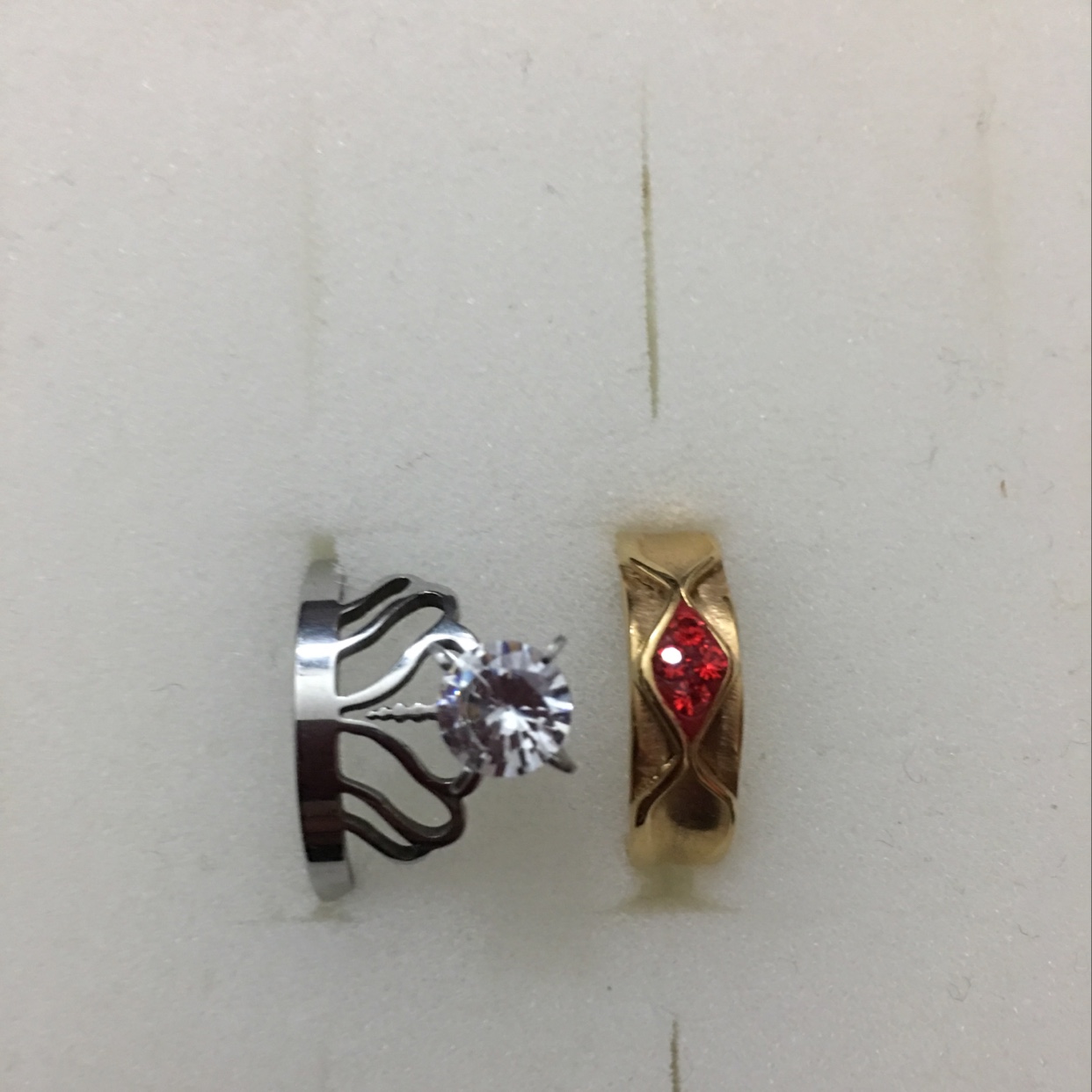 The manufacturing process of the stainless steel die-casting mold is rather complicated. Chengjie Jewelry W5 details Picture