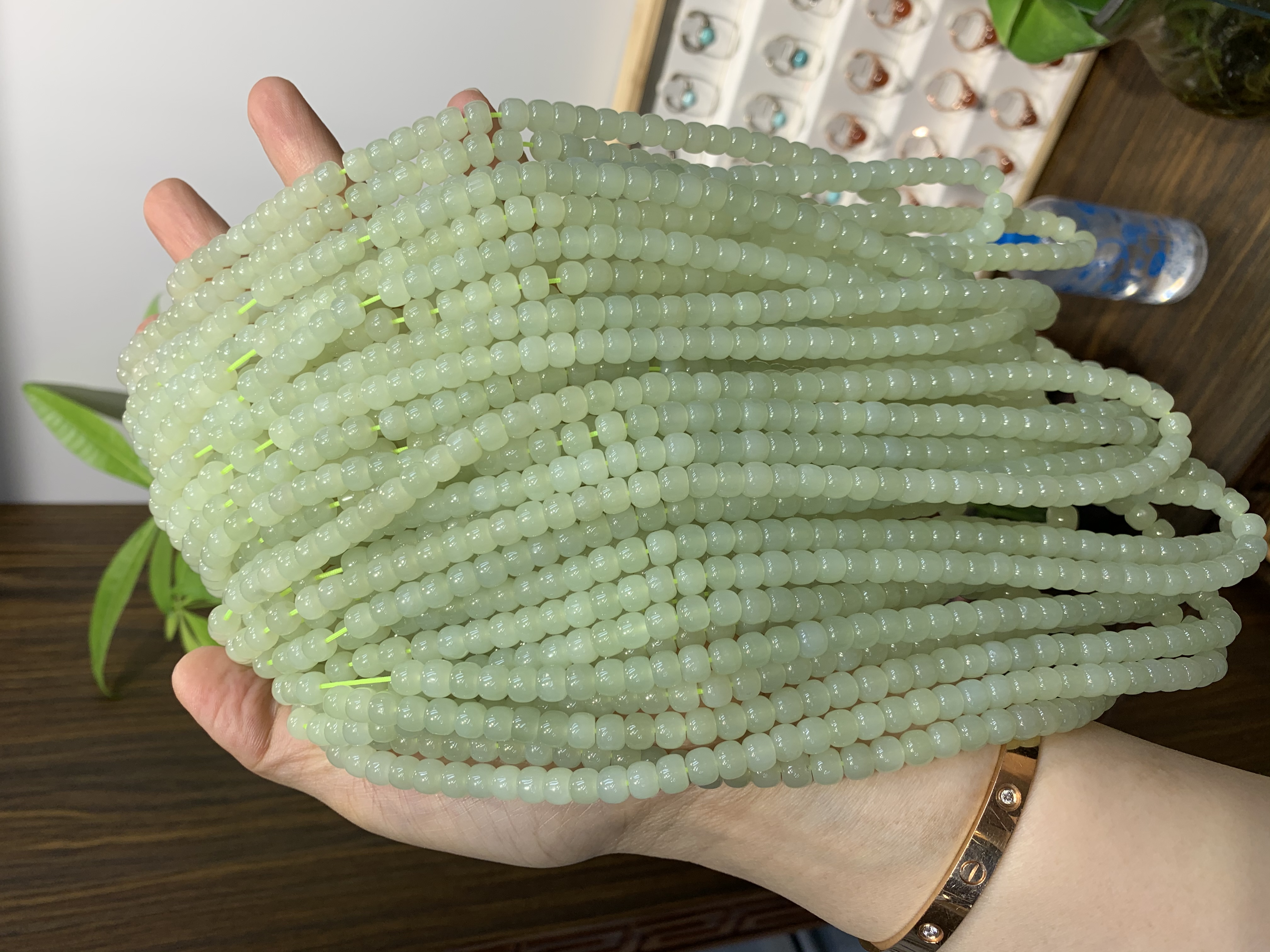 和田玉/黄口料/宝石产品图