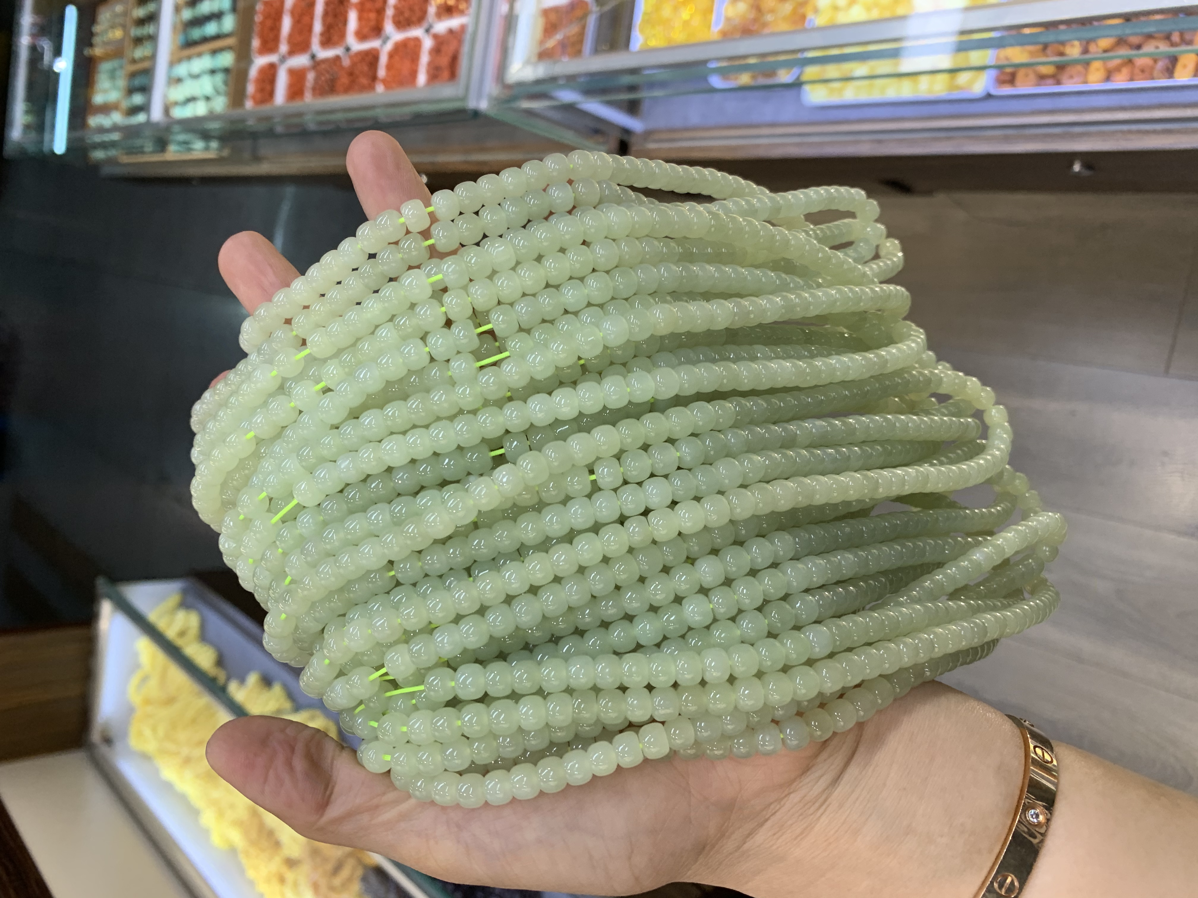 和田玉黄口料5*6mm108颗