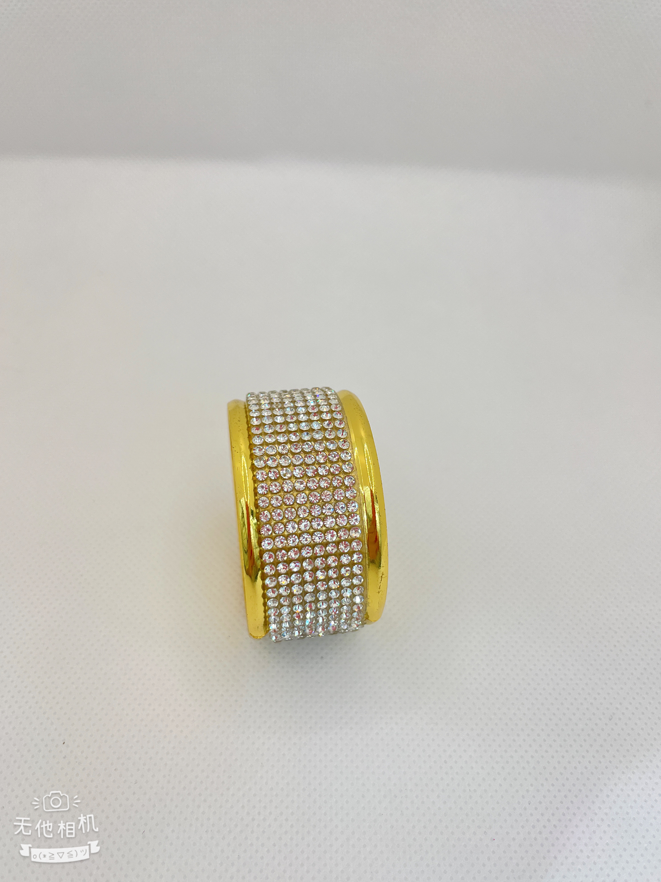 Napkin rings, accessories, and full diamond styles.