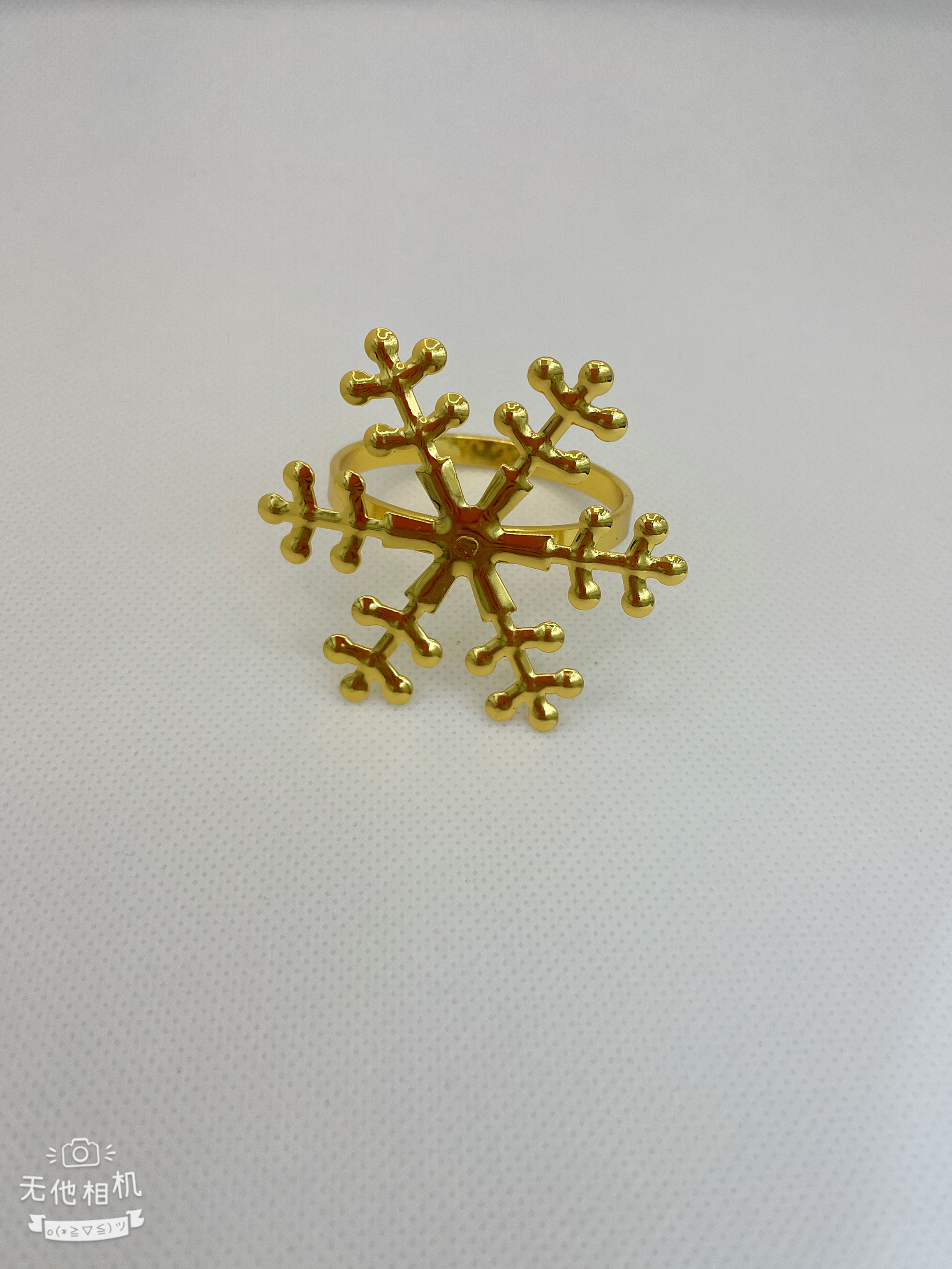 Napkin rings, Christmas snowflake styles, accessories.