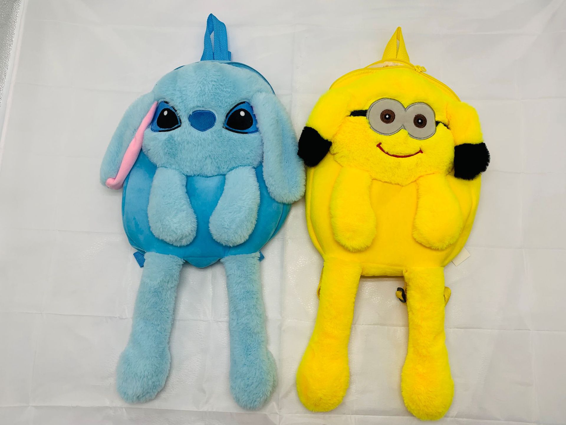 2022 New cute plush ear-moving kindergarten schoolbag, primary school schoolbag, children's bag, cute backpack. details Picture