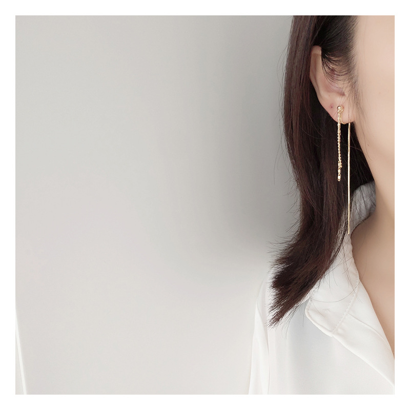 Painless ear clips, no ear holes, long tassel chain for women, high-end, retro French, simple and slimming, elegant earrings detail image 2