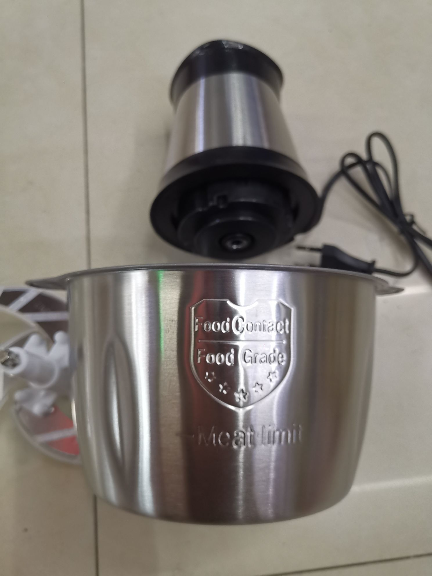Stainless steel 2L meat grinder, household multi-functional electric small fully automatic cooking, filling and vegetable crushing mixer detail image 10