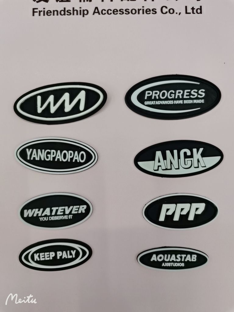 厂家橡胶标滴塑标PVC软胶 胶章 软胶标 logo软胶滴塑标