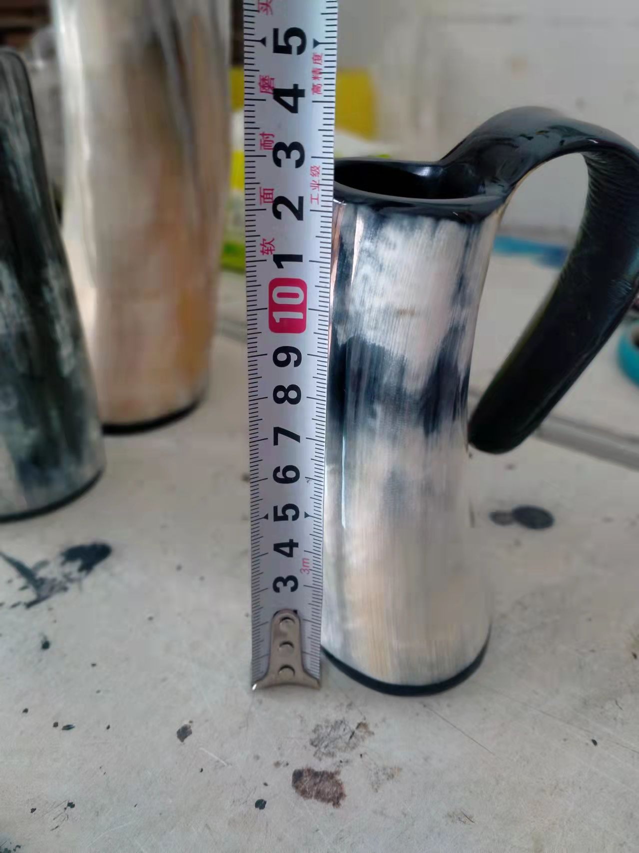 Ox horn cup, natural plateau yak horn decoration, drinking cup, large-capacity beer mug, ox horn cup, health cup, genuine ox horn cup, Smooth Jewelry store details Picture