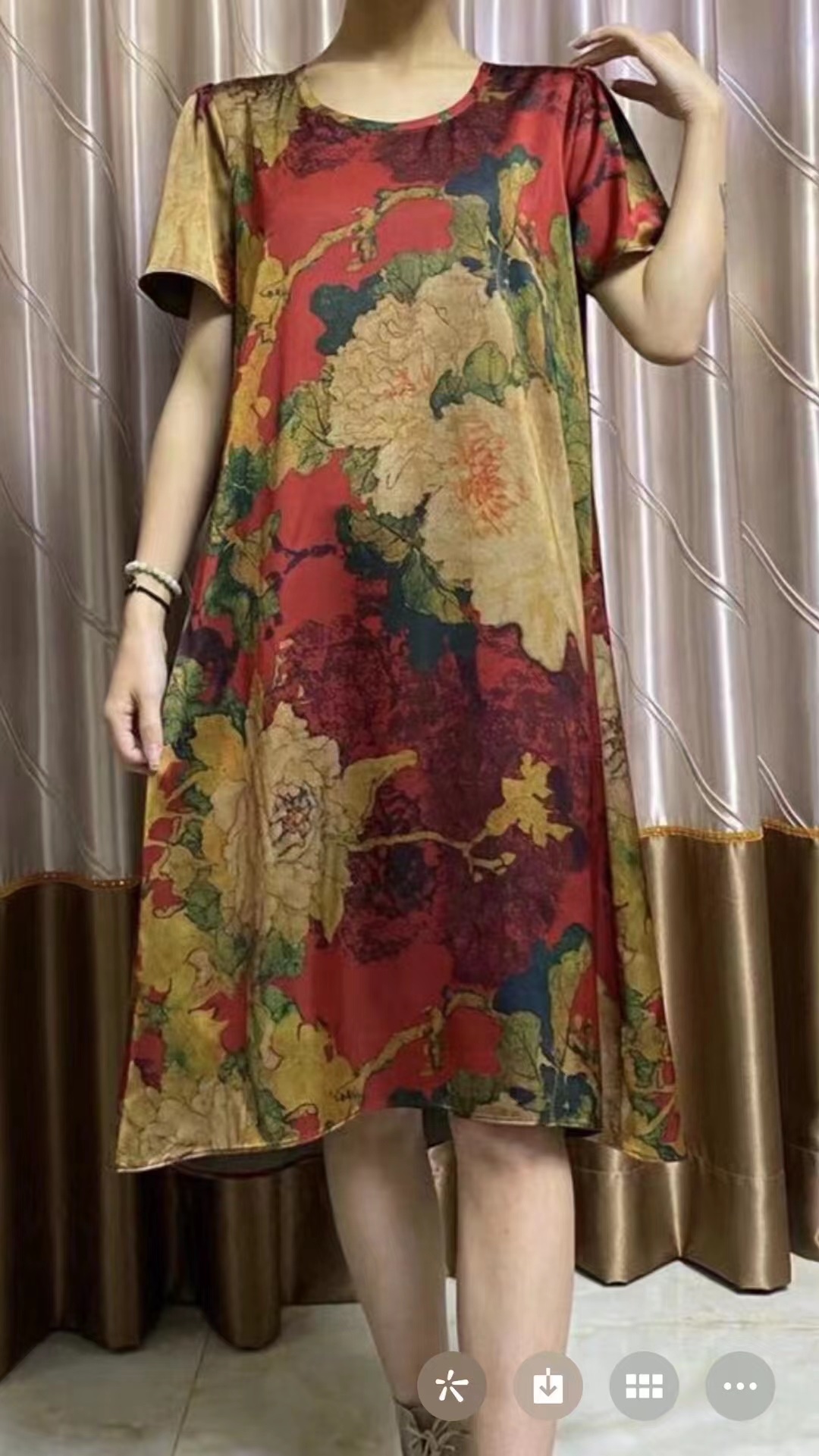 فساتين من الحرير الطبيعي الفاخرة الكبيرة details Picture