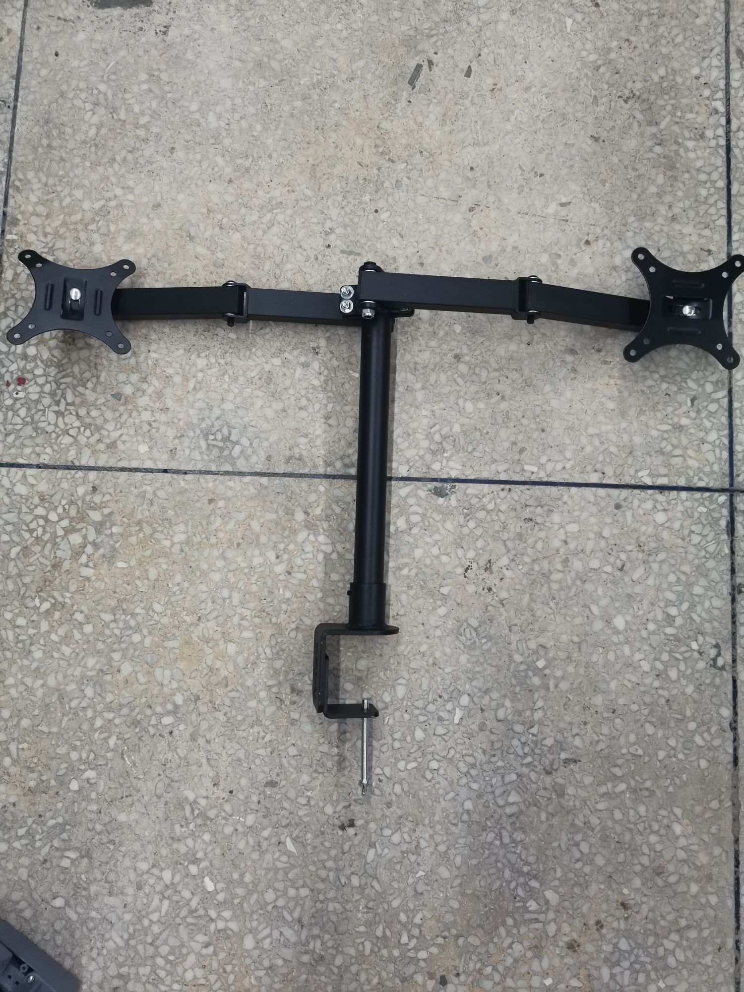 Dual-screen monitor stand manufacturer direct sales of TV stands, universal TV wall mounts, TV wall mounts, TV brackets, TV wall mounts, 26-inch - 55-inch TcL, SONY, Panasonic, Hisense, Samsung, Xiaomi Item Picture