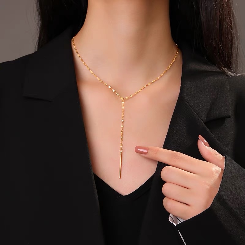 Y-shaped necklace 2022 new women's summer 18k gold necklace, plain chain, high-end feel, titanium steel collarbone chain, Internet celebrity, no color fading details Picture