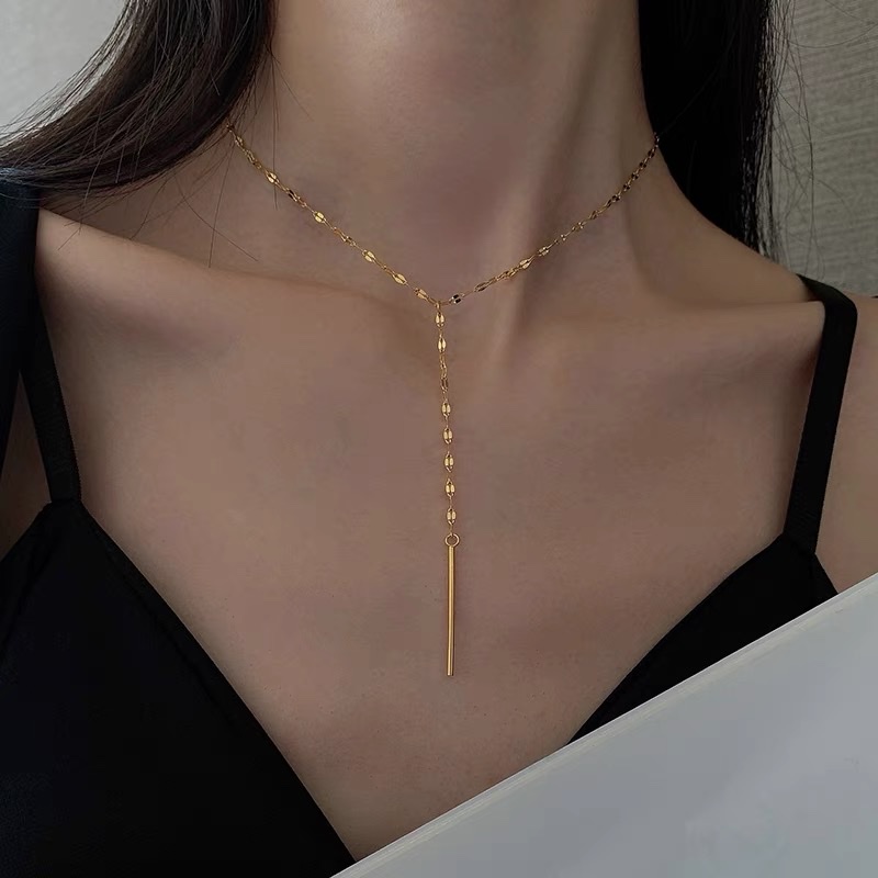 Y-shaped necklace 2022 new women's summer 18k gold necklace, plain chain, high-end feel, titanium steel collarbone chain, Internet celebrity, no color fading Application Scenario