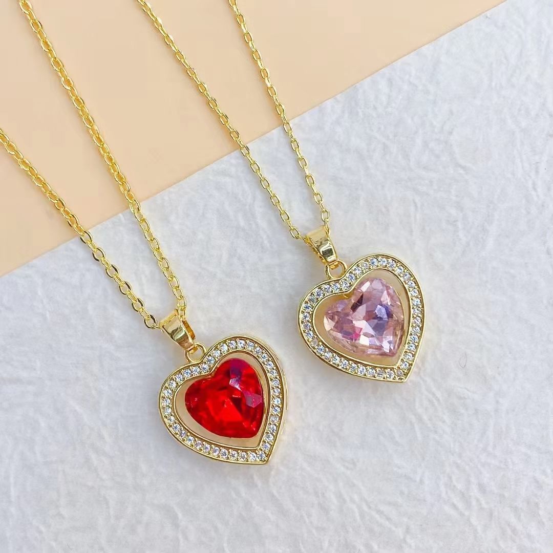 2022 New Moissanite necklace, female collarbone zircon heart gold pendant, exquisite and niche, fashionable couple and best friend gift