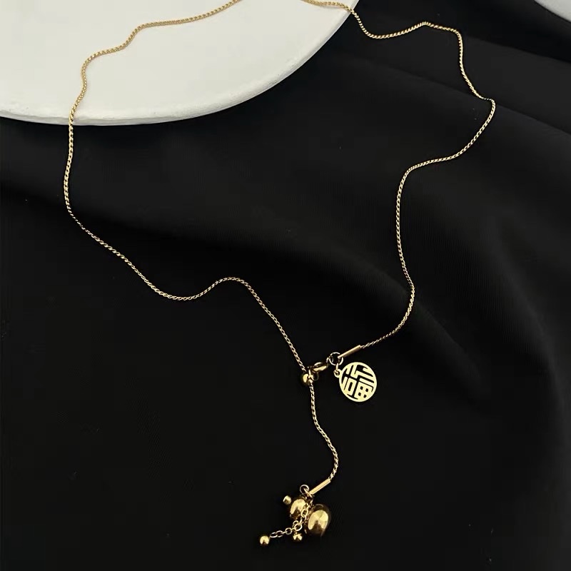 Chinese-style gourd-shaped tassel titanium steel necklace, women's ins light luxury high-end design collarbone chain necklace accessory Specification image