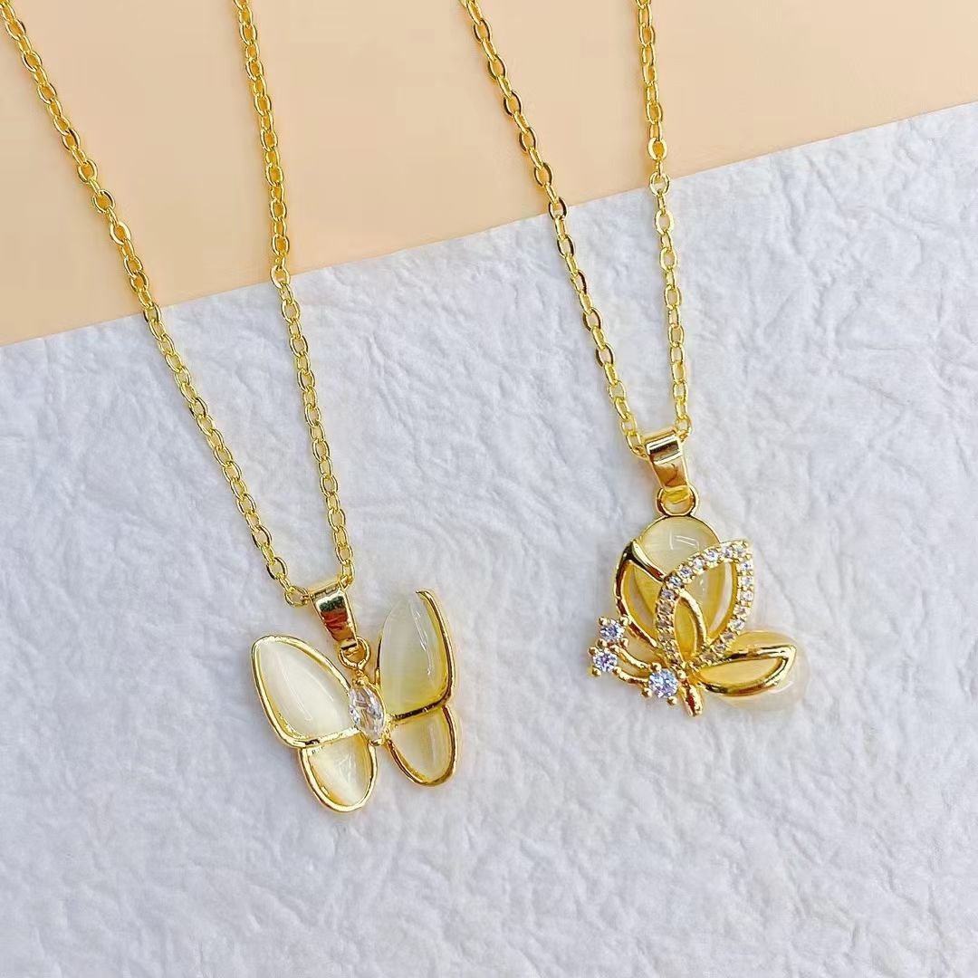 The 2022 new Moissanite necklace pendant for women is exquisite and niche, a fashionable gift for couples and best friends