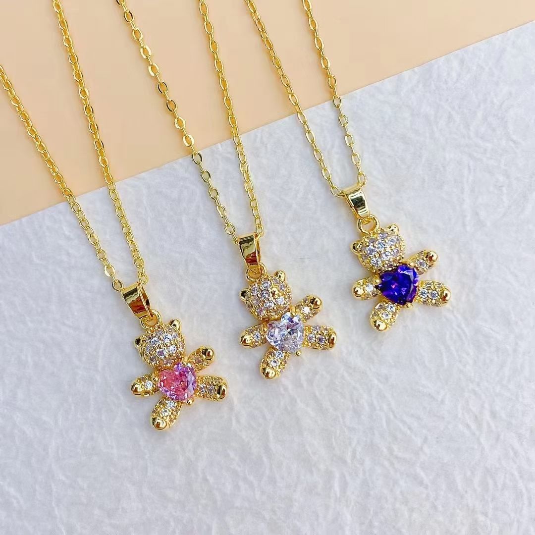 The 2022 new Moissanite necklace, female collarbone chain, bear pendant, exquisite and niche, is a fashionable gift for couples and best friends