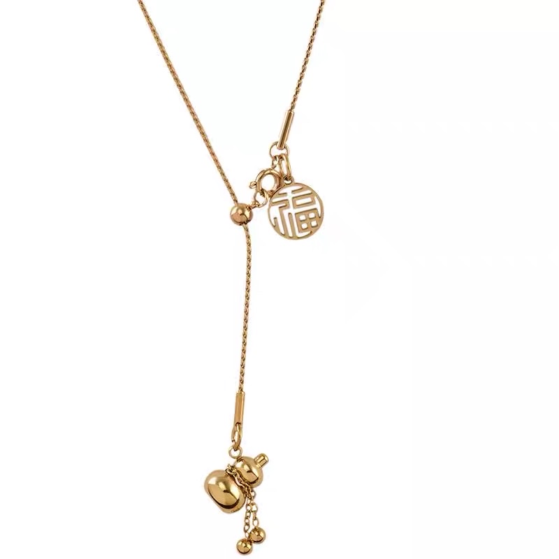 Chinese-style gourd-shaped tassel titanium steel necklace, women's ins light luxury high-end design collarbone chain necklace accessory Application Scenario