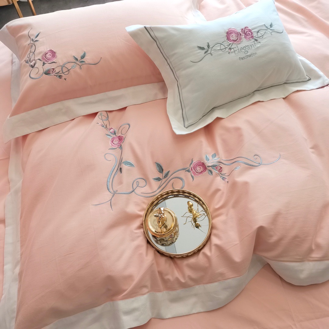 100 Long Staple Cotton 4-Piece Set full figure