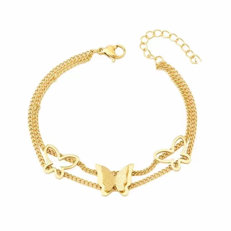 The Mobius strip bracelet is a light luxury, niche, high-end design and exquisite gift for your girlfriend