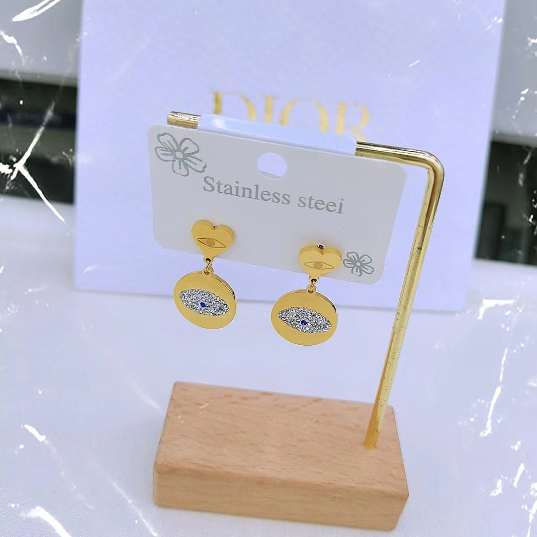 Earring women's summer simple 18K gold non-fading titanium steel high-end and niche design earrings 2021 new style stud earrings and earrings are trendy