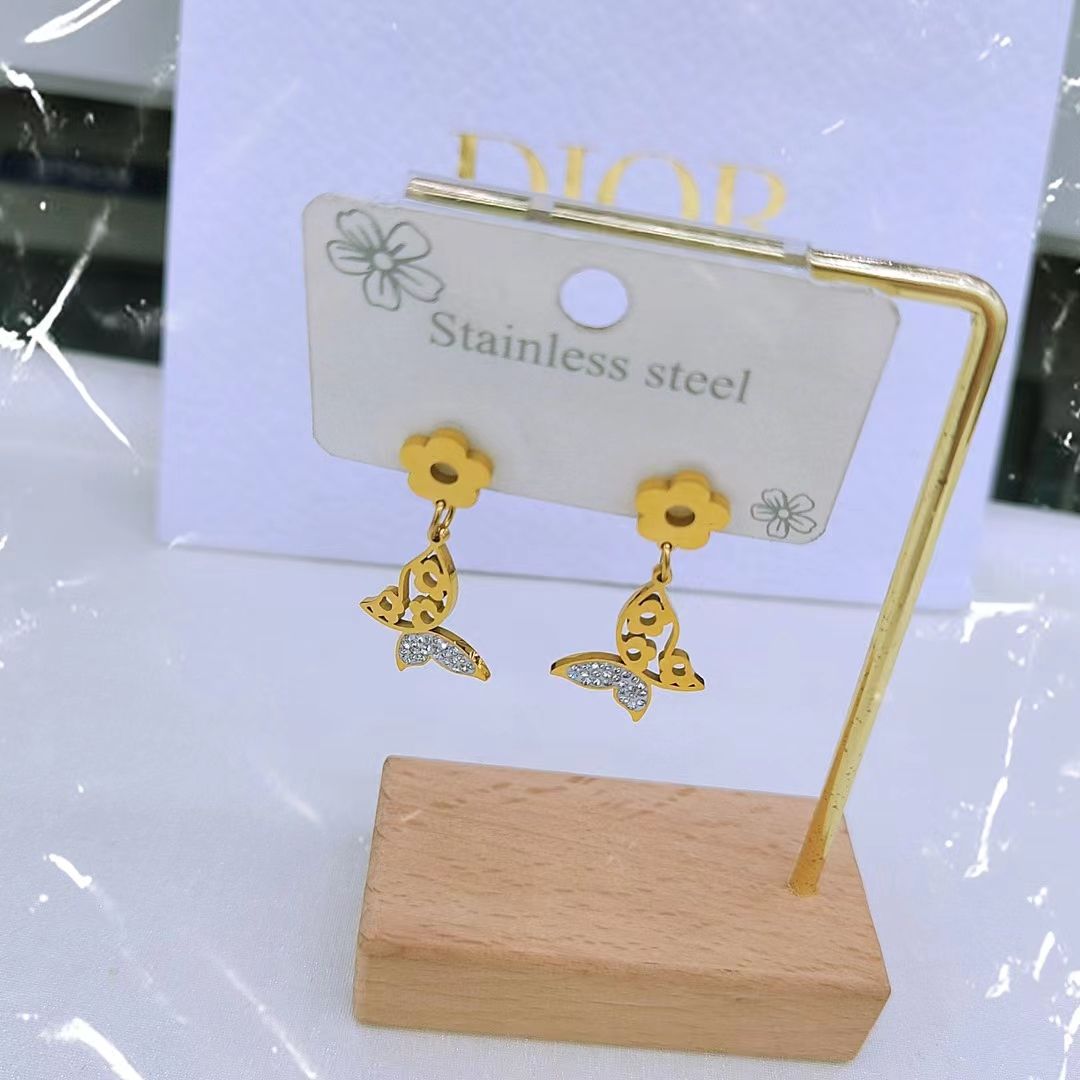 Summer earring for women, simple and non-fading, butterfly titanium steel high-end, niche design earrings, 2021 new style ear studs and earrings, trendy