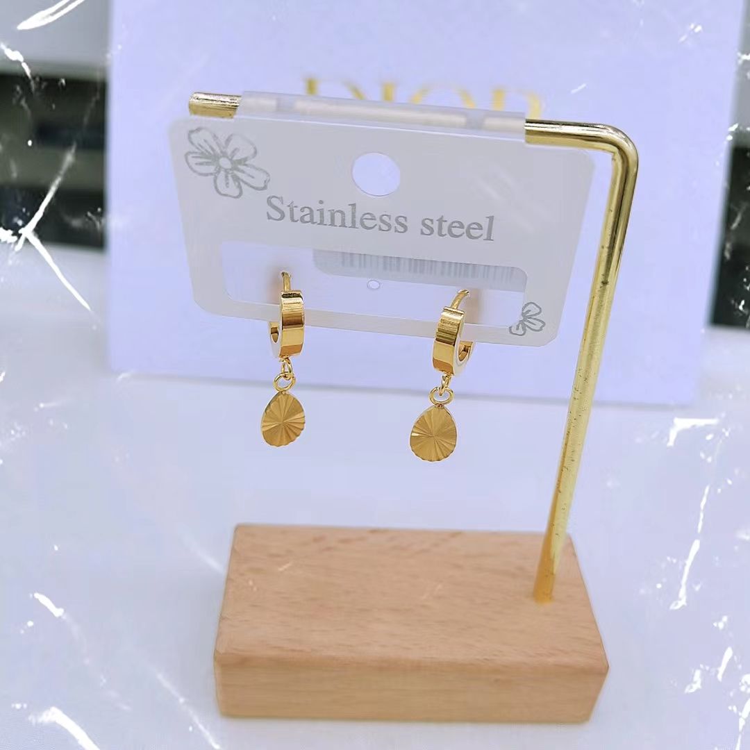 Earring women's summer simple and non-fading titanium steel high-end and niche design earrings, 2021 new style ear studs and earrings, trendy