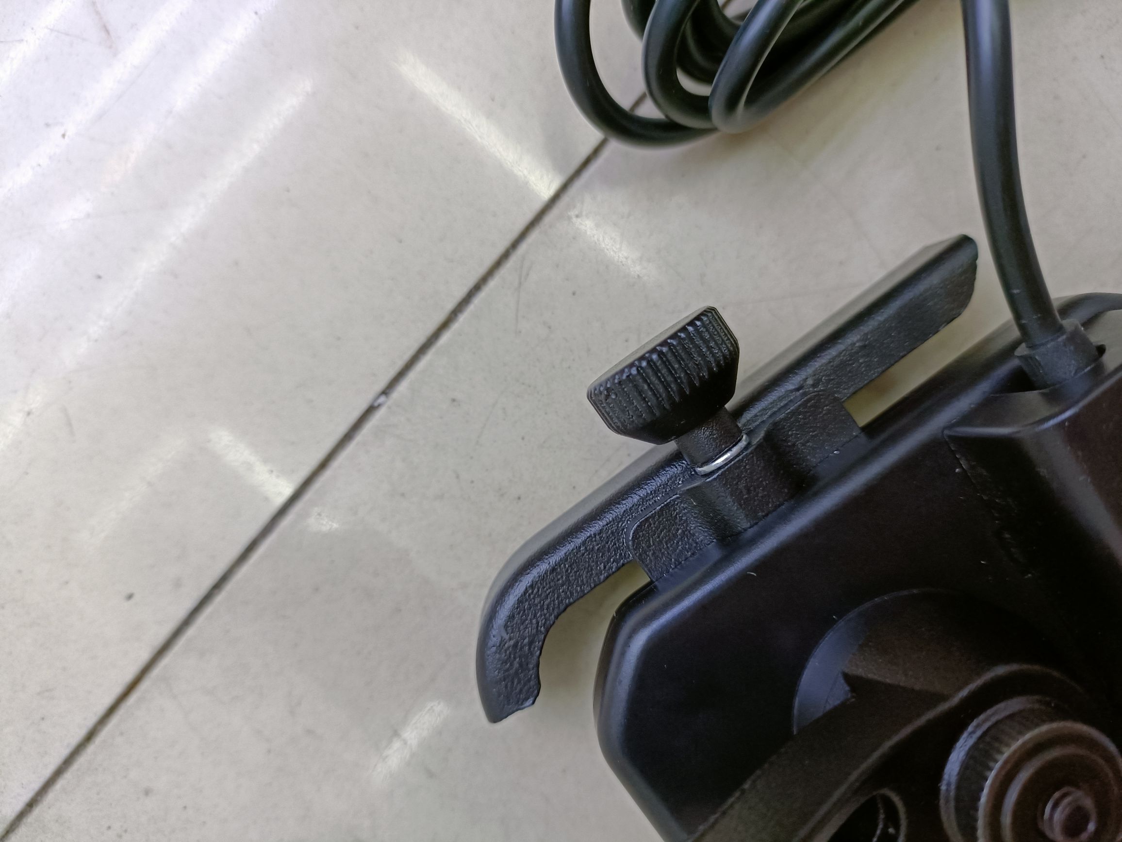 摩托车带充电手机支架 摩托车带线详情图7