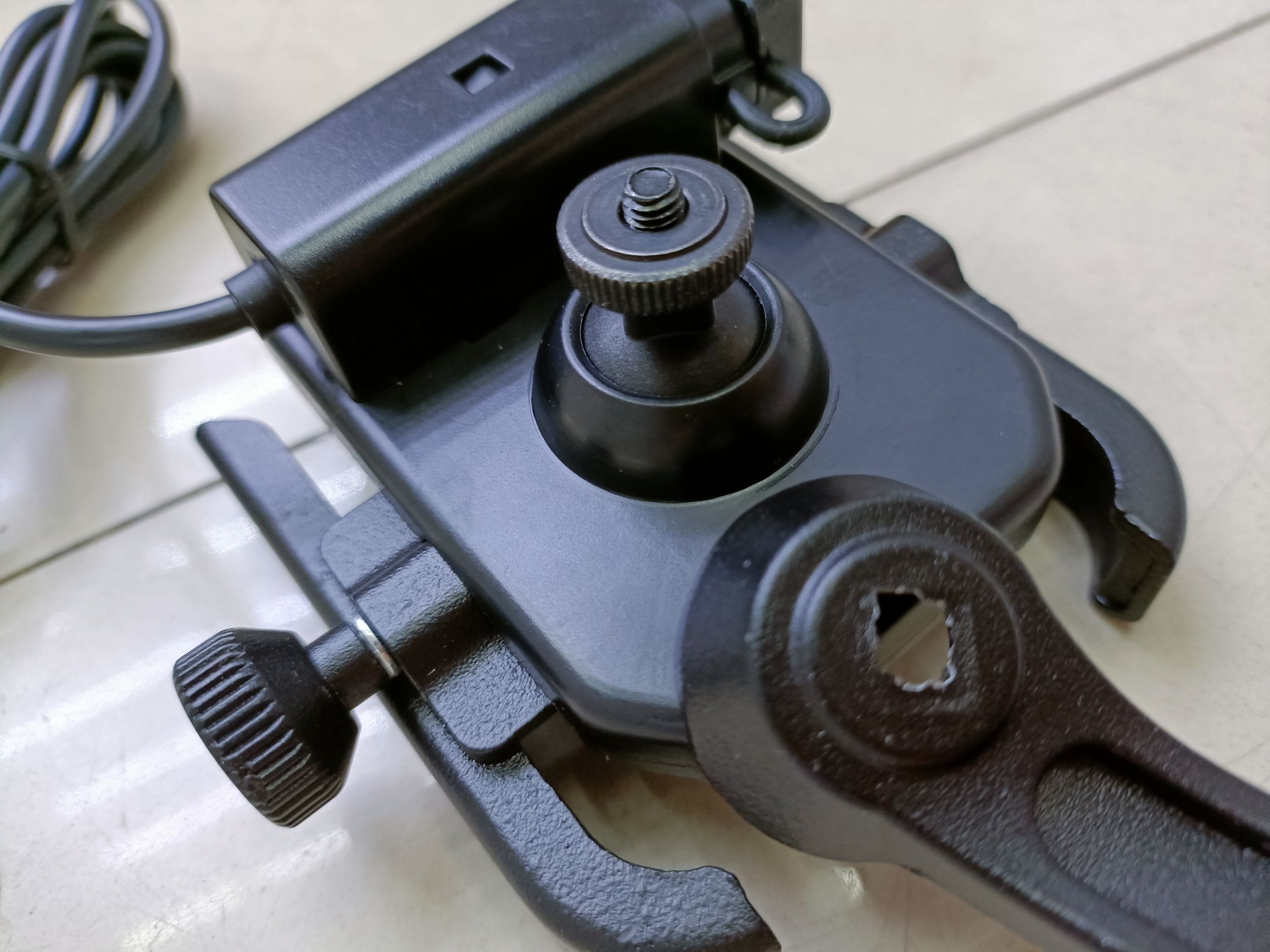 摩托车带充电手机支架 摩托车带线详情图11