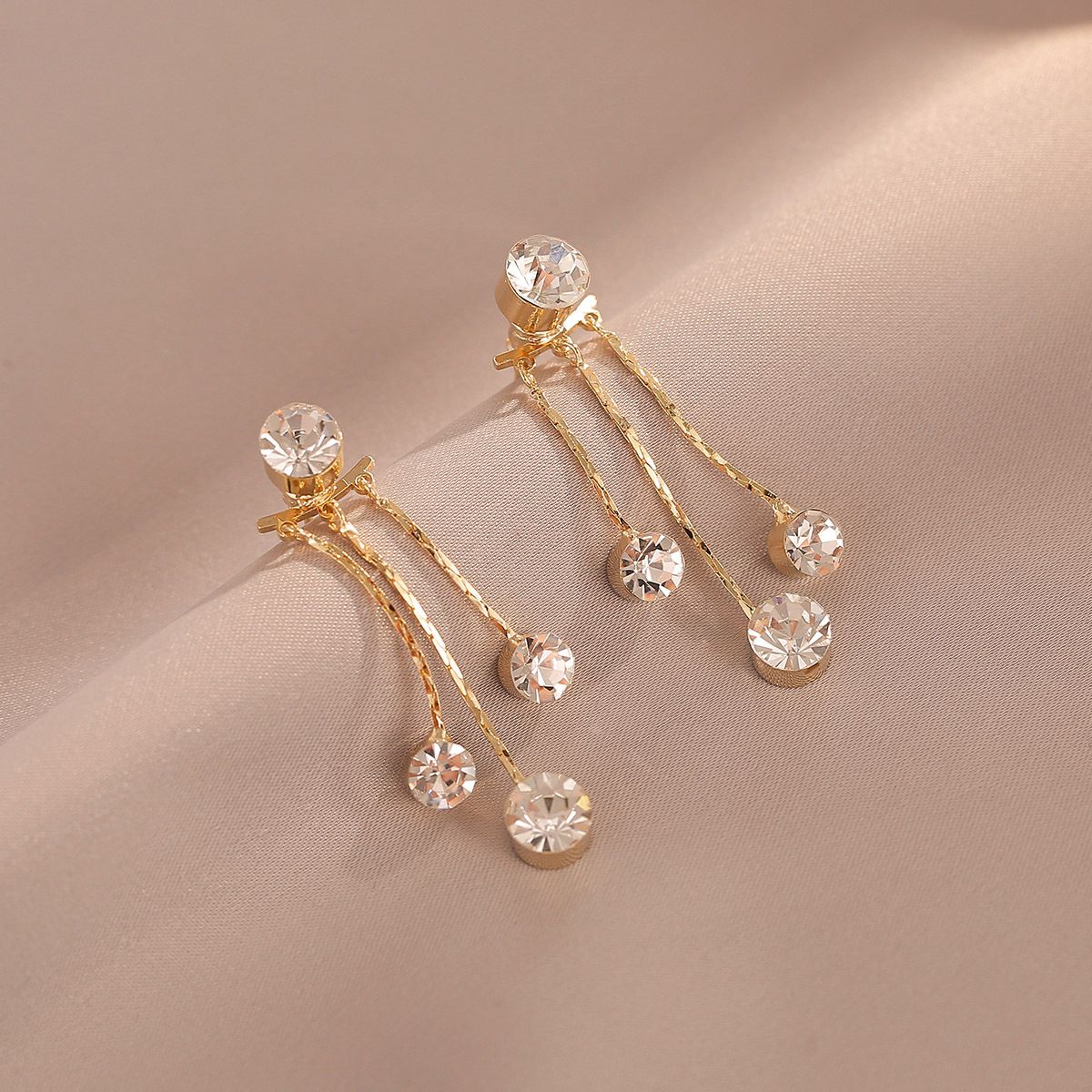 Korean-style high-end mosquito-repellent incense with no ear holes, long tassels, super ethereal and light style, versatile details Picture