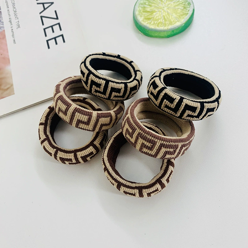 High-elasticity and durable hair tie, popular thick hair band, simple hair tie, black hair band Application Scenario
