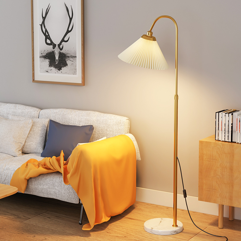 Single-pole hanging fish floor lamp details Picture