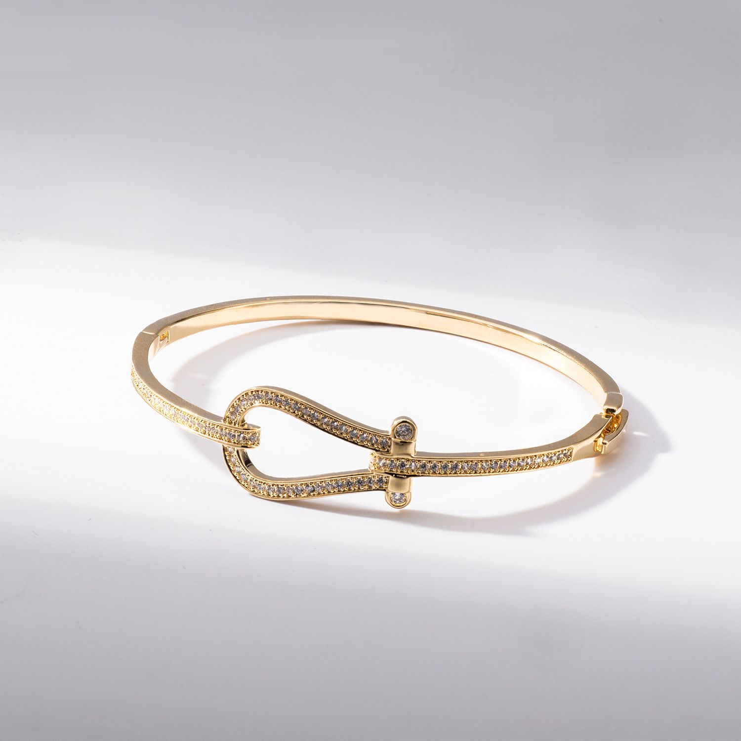 New rose gold horseshoe buckle zircon bracelet for women, fashionable and elegant, full of colorful gold diamonds