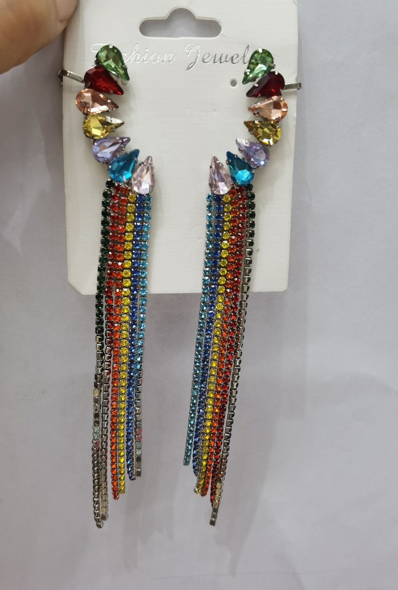 Cross-border supply of European and American fashionable and simple teardrop earrings, women's bestsellers, claw chain long tassel earrings, colorful crystal Chao Xia 18