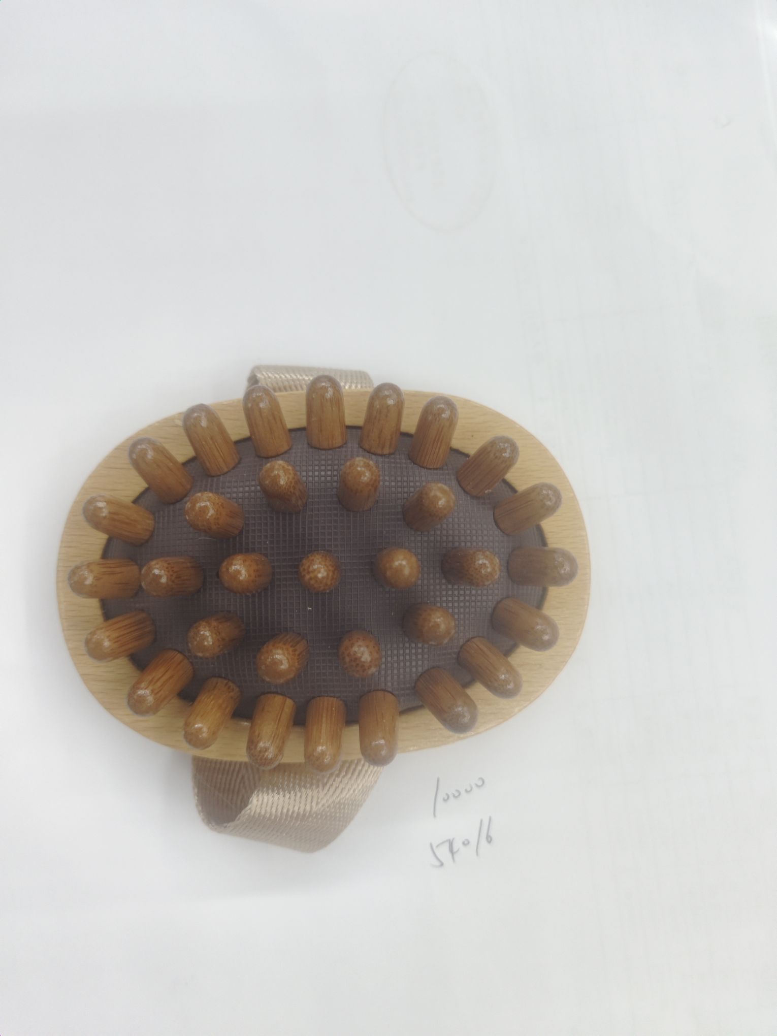 620#33颗子弹头按摩器榉木