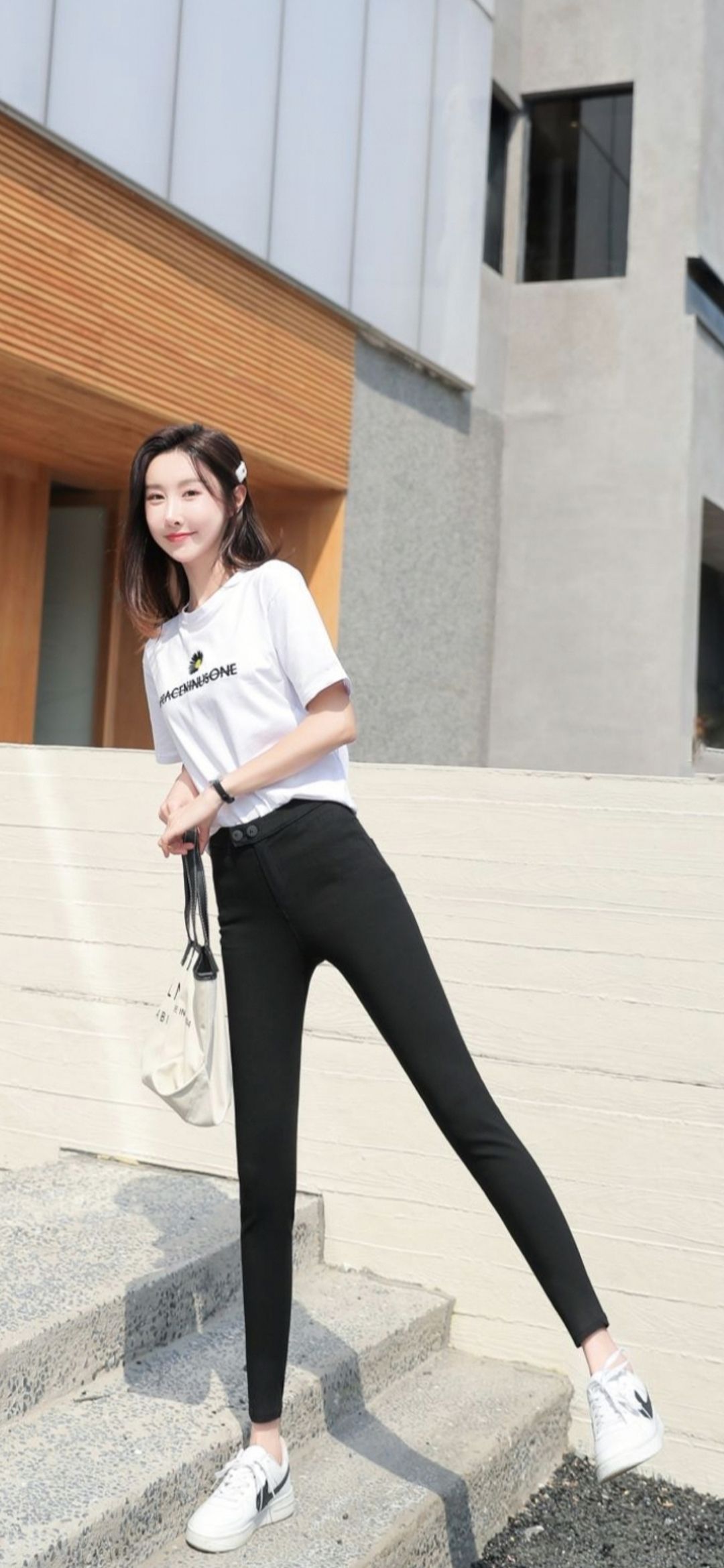 Korean elastic tight-fitting magic pants, versatile skinny pants with a four-sided elastic black pant details Picture
