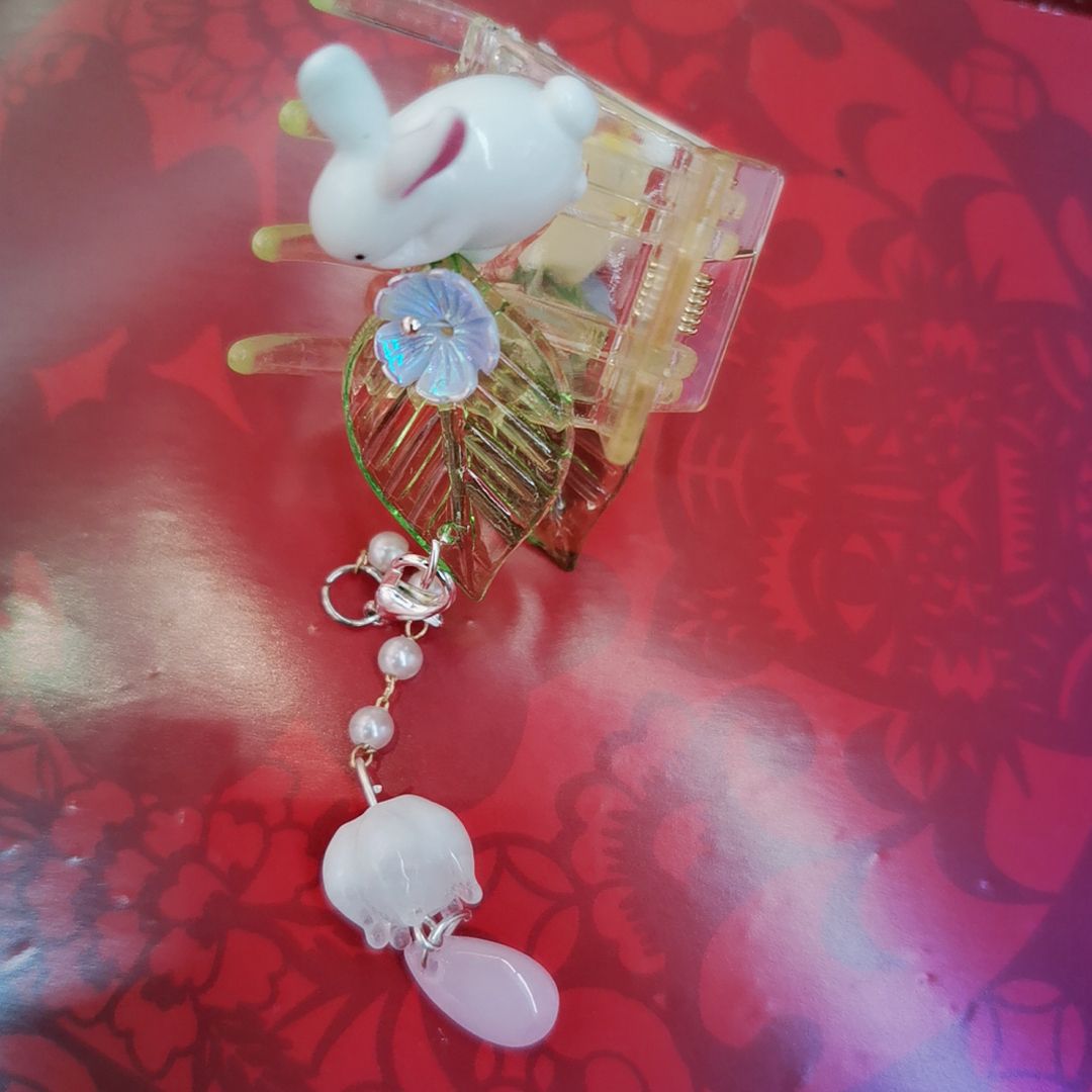 Plastic claw clips, Hanfu clips, children's claw clips, new fashionable headwear, girls' daily hair binding and fixing decoration headwear, hair clips, hair clips details Picture