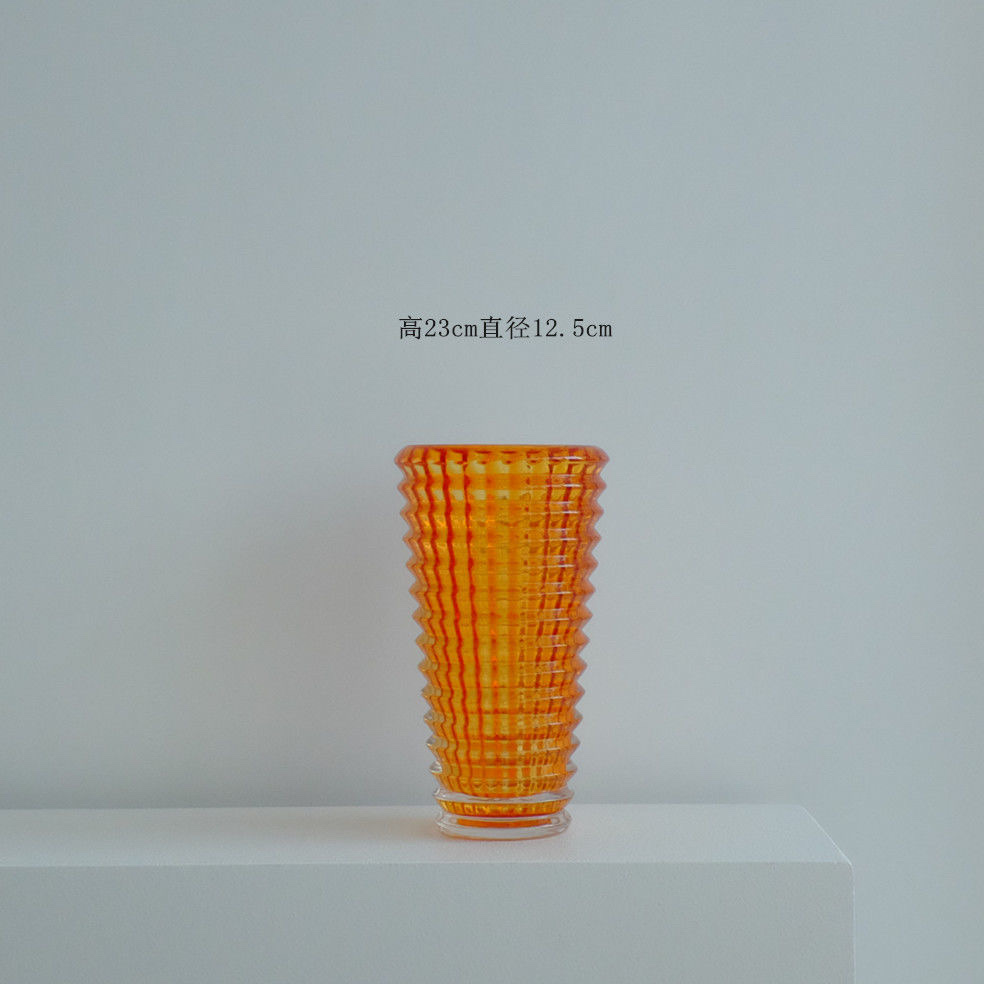 Custom-made crystal glass vases in circular Baccarat color for home decoration and creative home handicrafts Item Picture